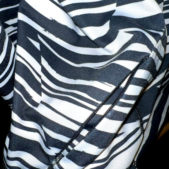 Under Armour Cold Gear Jacket - Picture 3 of 8